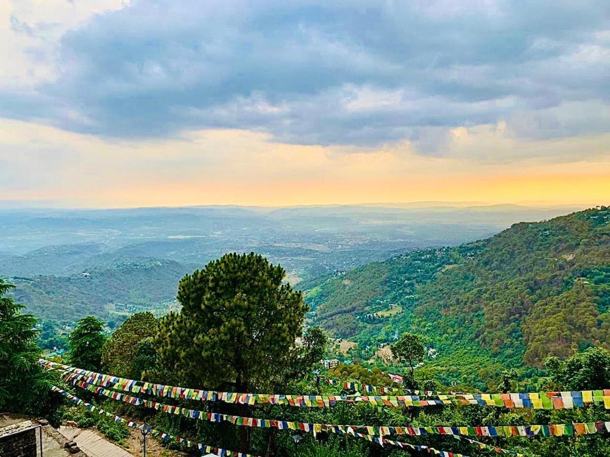 The Horizon Villa South Dharamshala Esterno foto